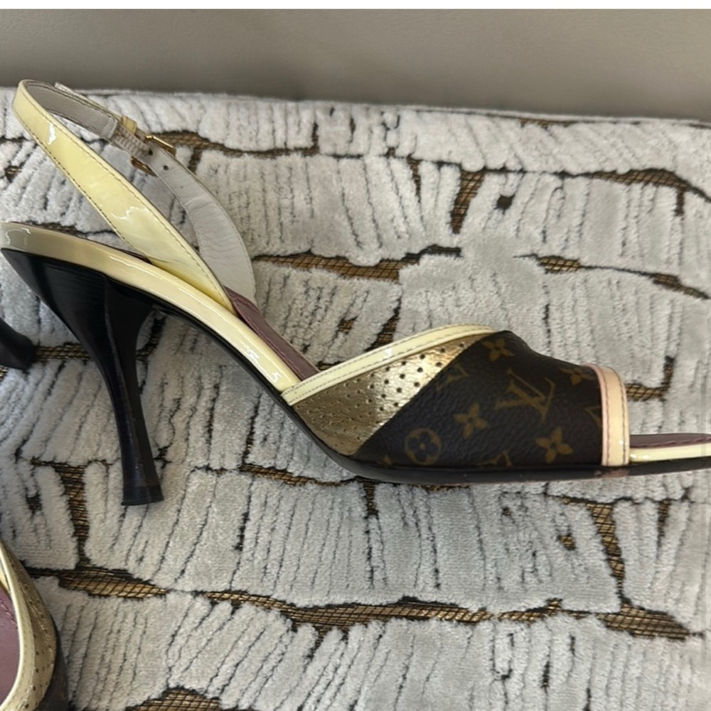 Louis Vuitton Cream and Brown High Heel Sandals - Picture 6 of 7